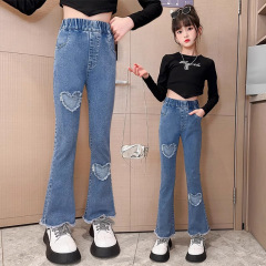 女の子のラッパのズボンの春秋のタイプの洋気の流行の女の子の小さいラッパのジーパンは街の子供のズボンのファッションの卸売りを揚げます。
