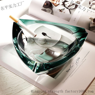 Light Luxury Creative Ashtray Large Crystal Glass Home Living Room Office Atmospheric Personalized Ornaments
