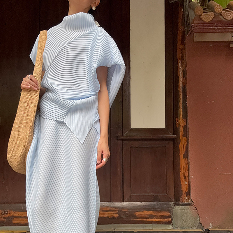 Miyake Pleated Normcore Style Suit for Women Summer Design Irregular Cut Pleated Top and Skirt Two-Piece Set