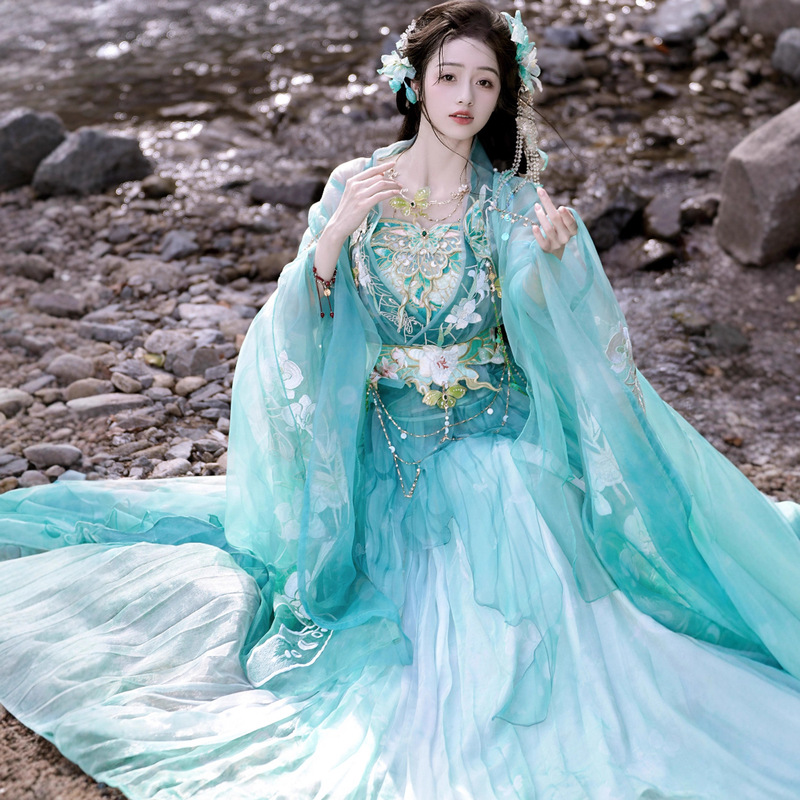 Luna Moth Hanfu for Women with Embroidered Butterflies, Improved Straight Hem Wide Skirt with Hawthorn Pattern, Large Sleeves, Fairy-Like National Style Set