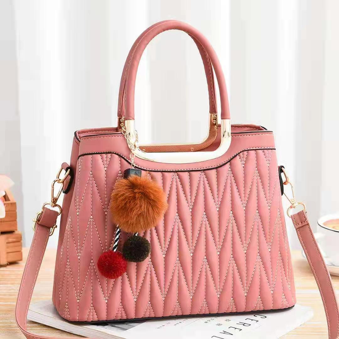 Large-Capacity Lady Messenger Bag 5