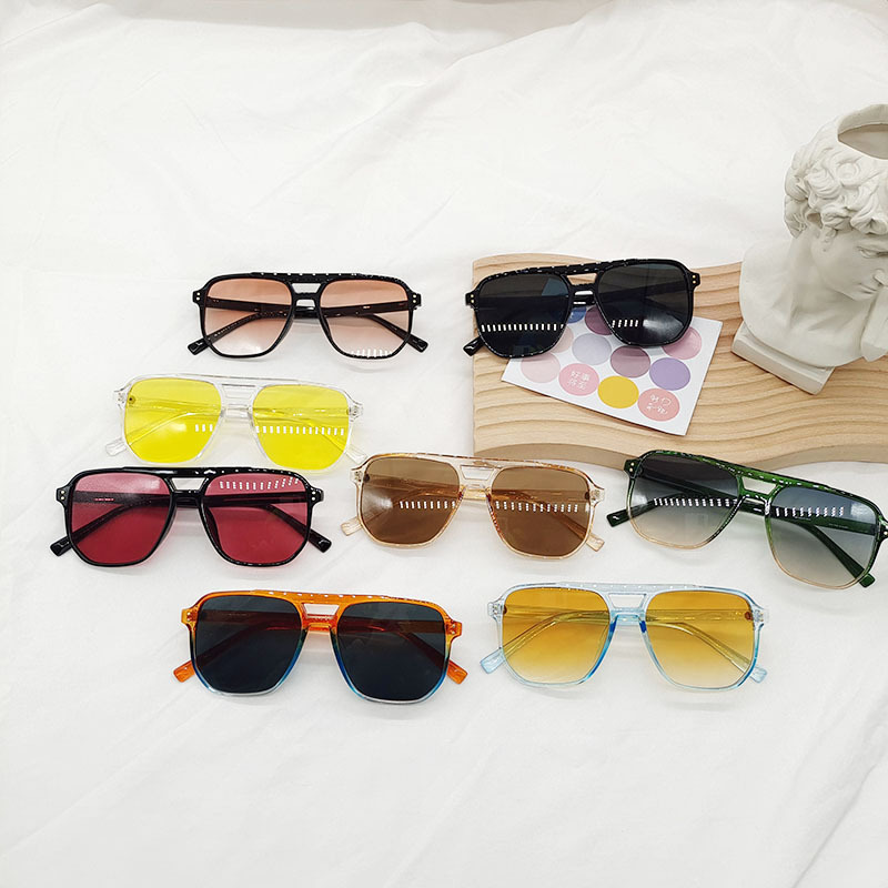 Elegant Glam Hip-Hop UV400 Protection Women's sunglasses karin display picture 1