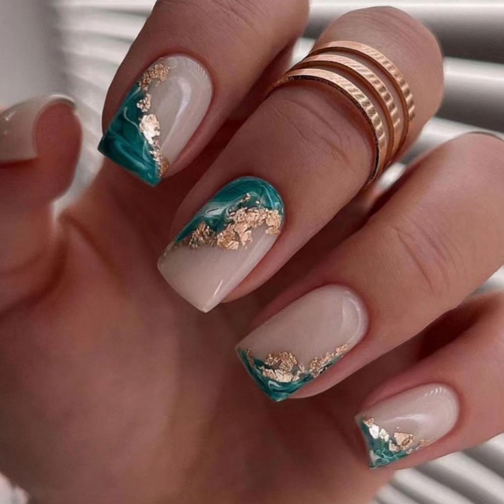 Ventas transfronterizas calientes de uñas de vestir verde esmeralda bordes de oro gradiente de manicure francesa de vestir uñas de prensa en uñas image 1