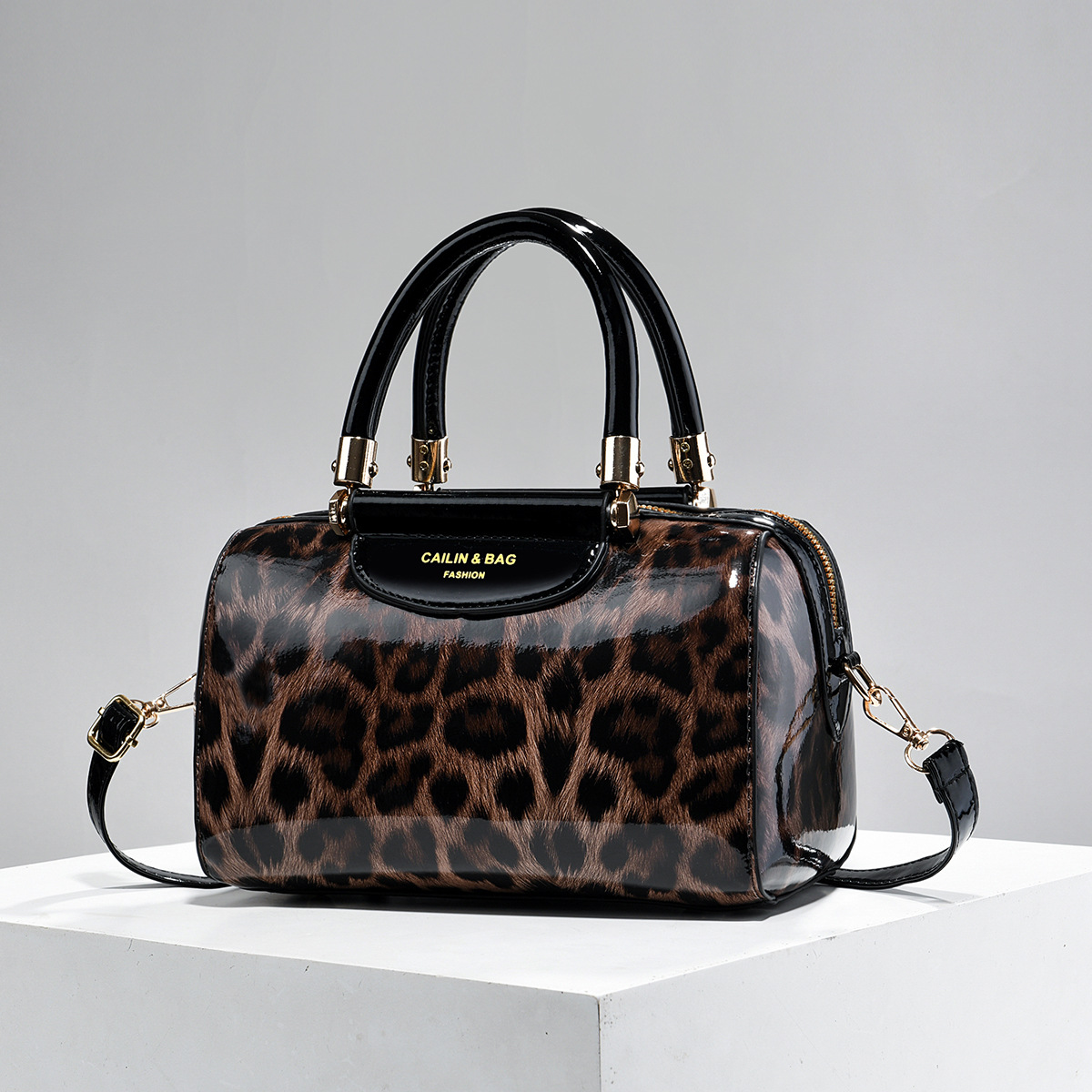 Bolsas de leopardo al por mayor de mujeres nuevas bolsas de moda de otoño y invierno de primavera y verano de gran capacidad bolsas de hombro de mujer