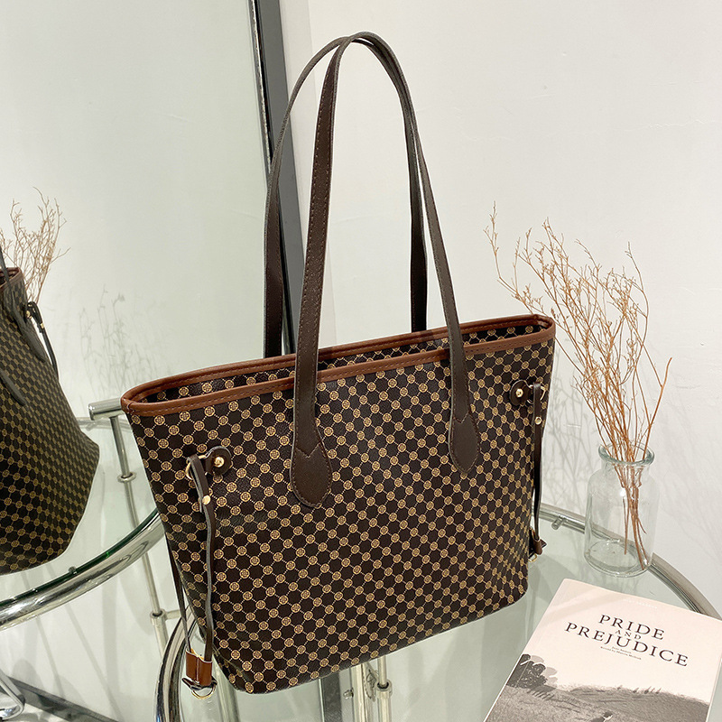 Bolsas de mano para mujeres 2022 mujeres hanbags europeas y estadounidenses de moda bolsas de mano retro de gran capacidad de compras image 9