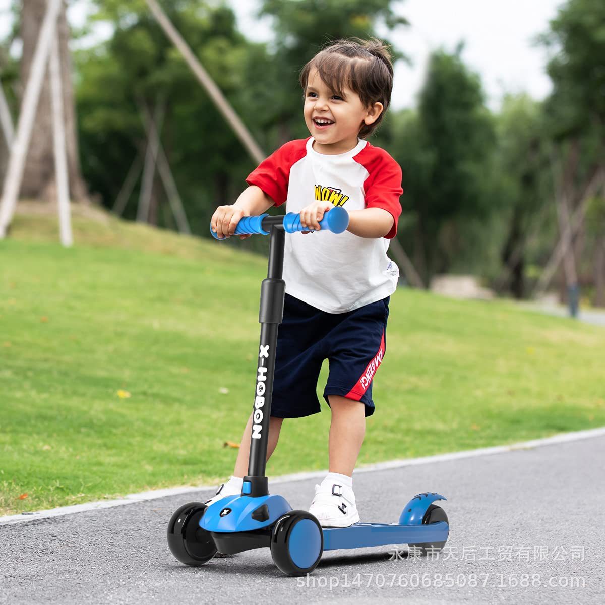 (small Wholesale) Aluminum Alloy Nylon Detachable Easy to Carry Outdoor Flash 3 Wheel Children's Pedal Scooter