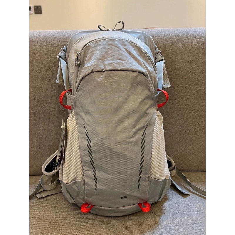 18L バックパック ハッカー ストーム デイライト メンズ レディース アウトドア バックパック 登山バッグ ハイキング バックパック|undefined