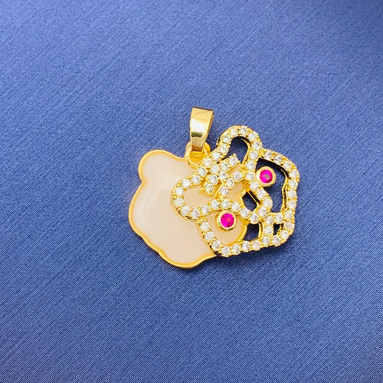 百種類のペンダントは心のままにファッションの経典を配合します。カップルの美しいペンダントは親友のアクセサリーを送ります。