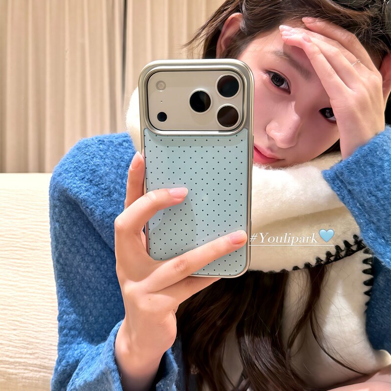 Yuri Park Ins Korean-Style Minimalist Girly Blogger Style Cream Polka Dot Case for iPhone 17, 17 Pro, and 17 Pro Max