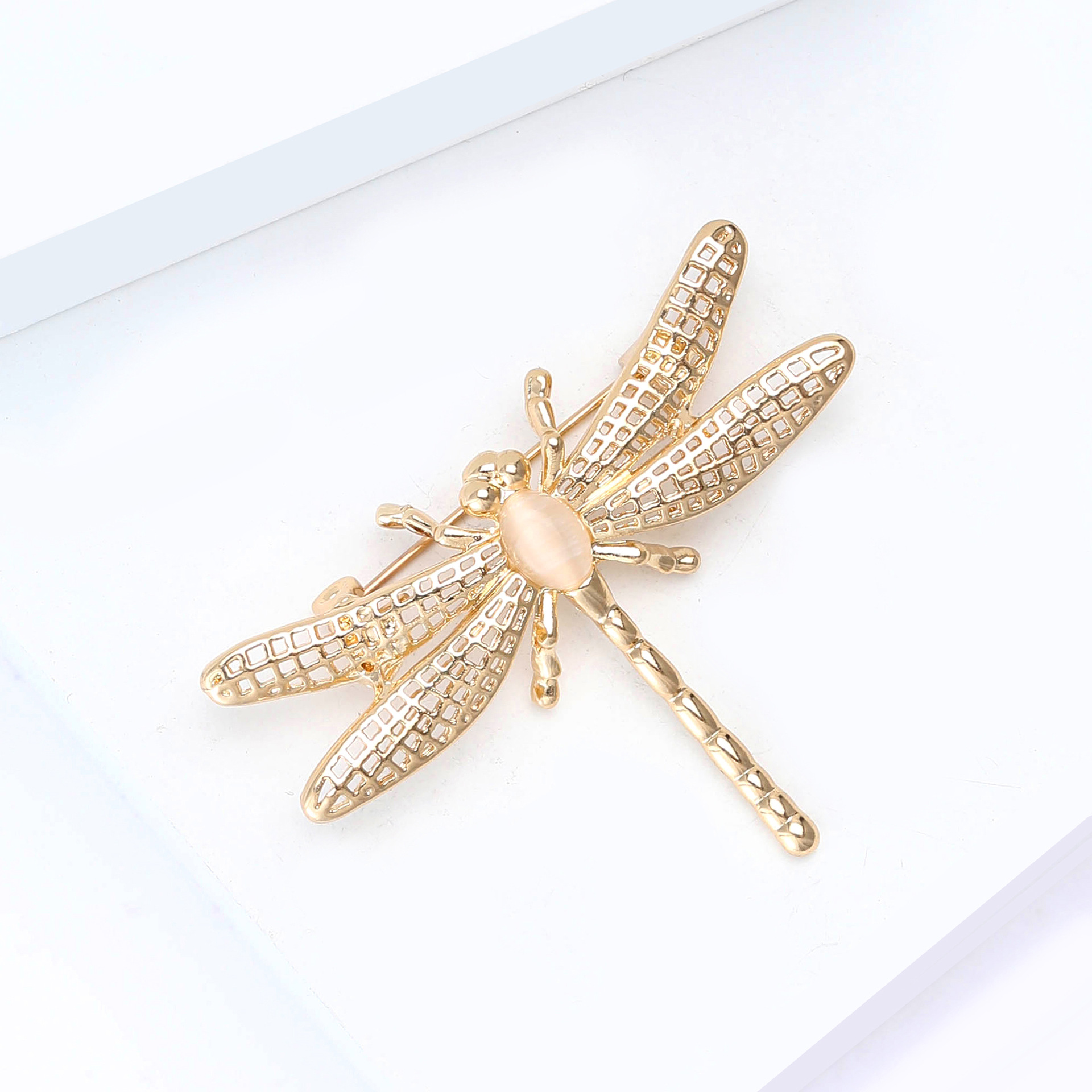 Cross-Border Hot-Selling European and American Alloy Enamel Cut Out Dragonfly Brooch Elegant Ladies Suit Coat Corsage Jewelry Pin