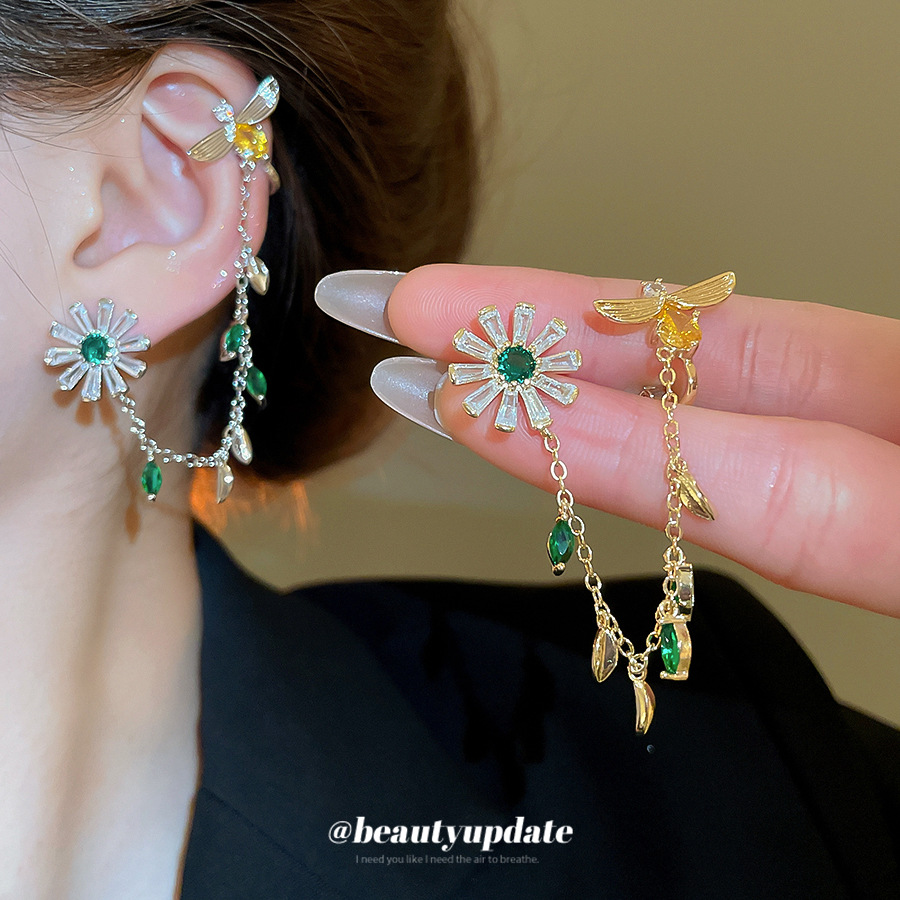 Aguja de plata, circón, flores redondas, pendientes de abeja, pendientes de una pieza, pendientes de diseño de nicho de lujo ligero de moda, mujeres