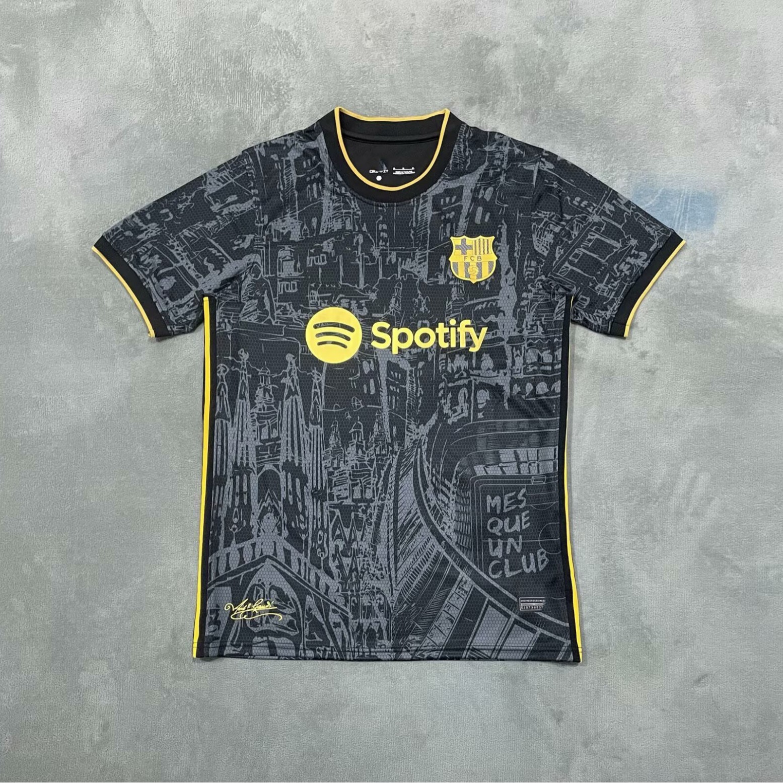 25-26 Fabricante especial de ropa de fútbol venta directa de una camiseta de malla camiseta de mangas cortas ropa de fútbol deportiva