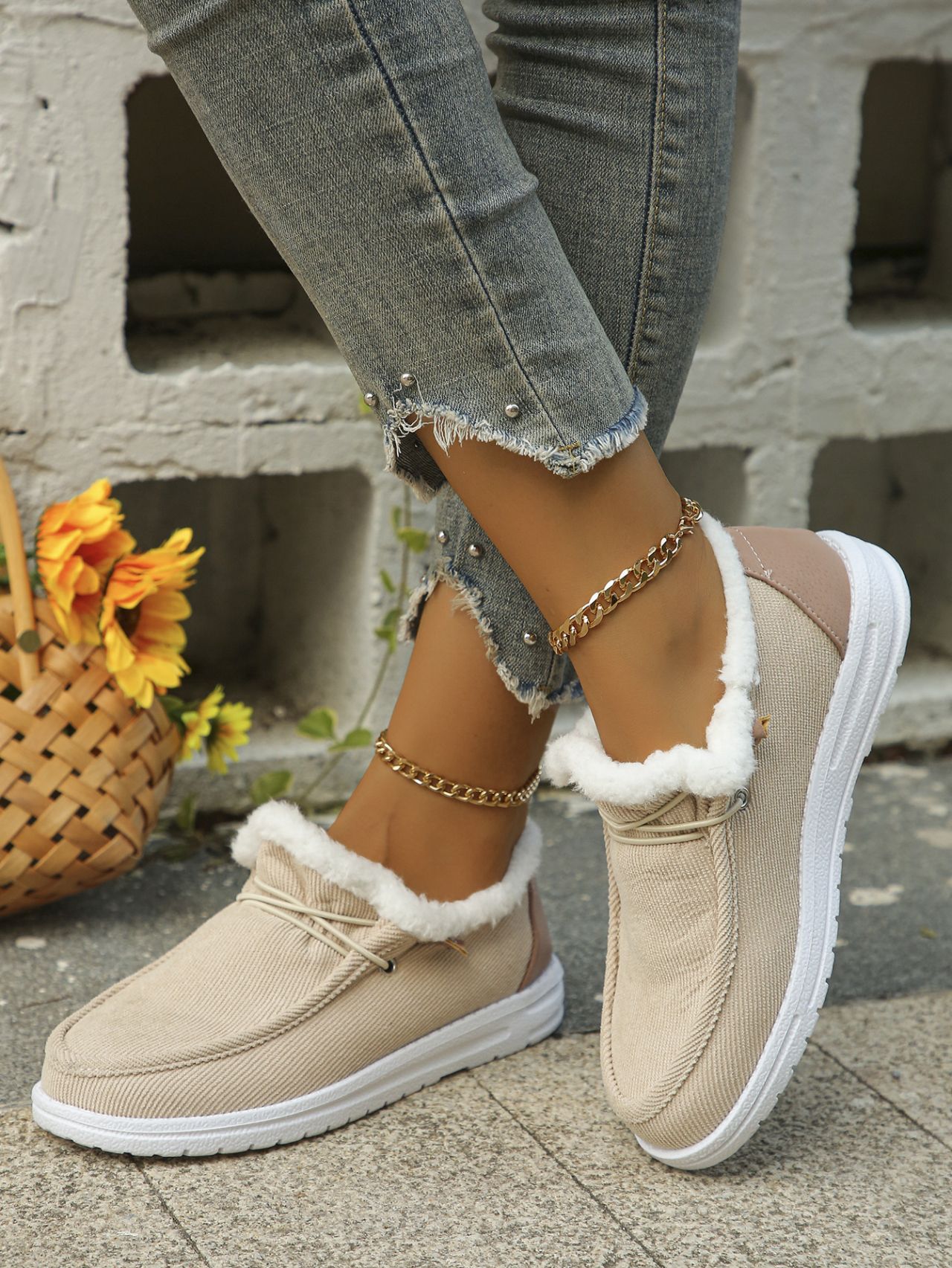 Women's Streetwear Solid Color Round Toe Flats display picture 1