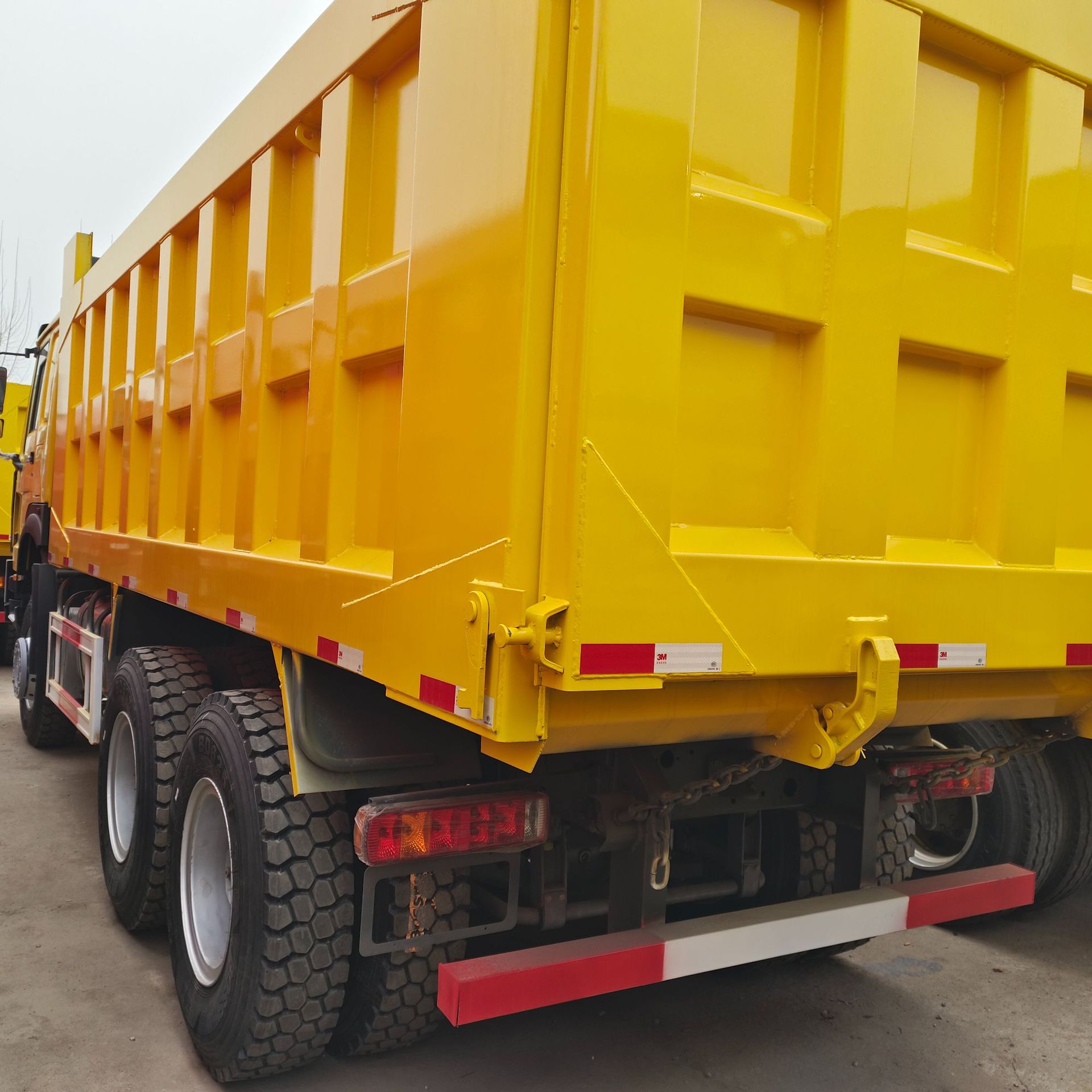 371 Horsepower Dirt Transport Self-Unloading Dump Truck, Delong Engineering Truck, Used Self-Unloading Dump Truck