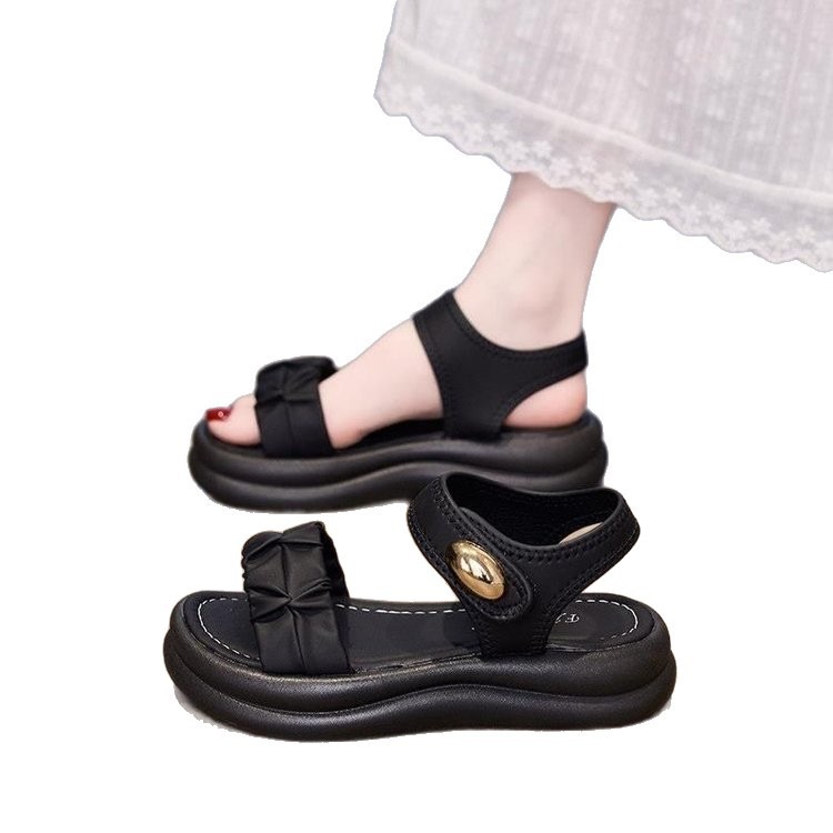 Sandalias deportivas de moda para mujeres de verano 2026 nuevo estilo de estilo universal pequeño viento de velcro de moda zapatos de playa antideslizantes