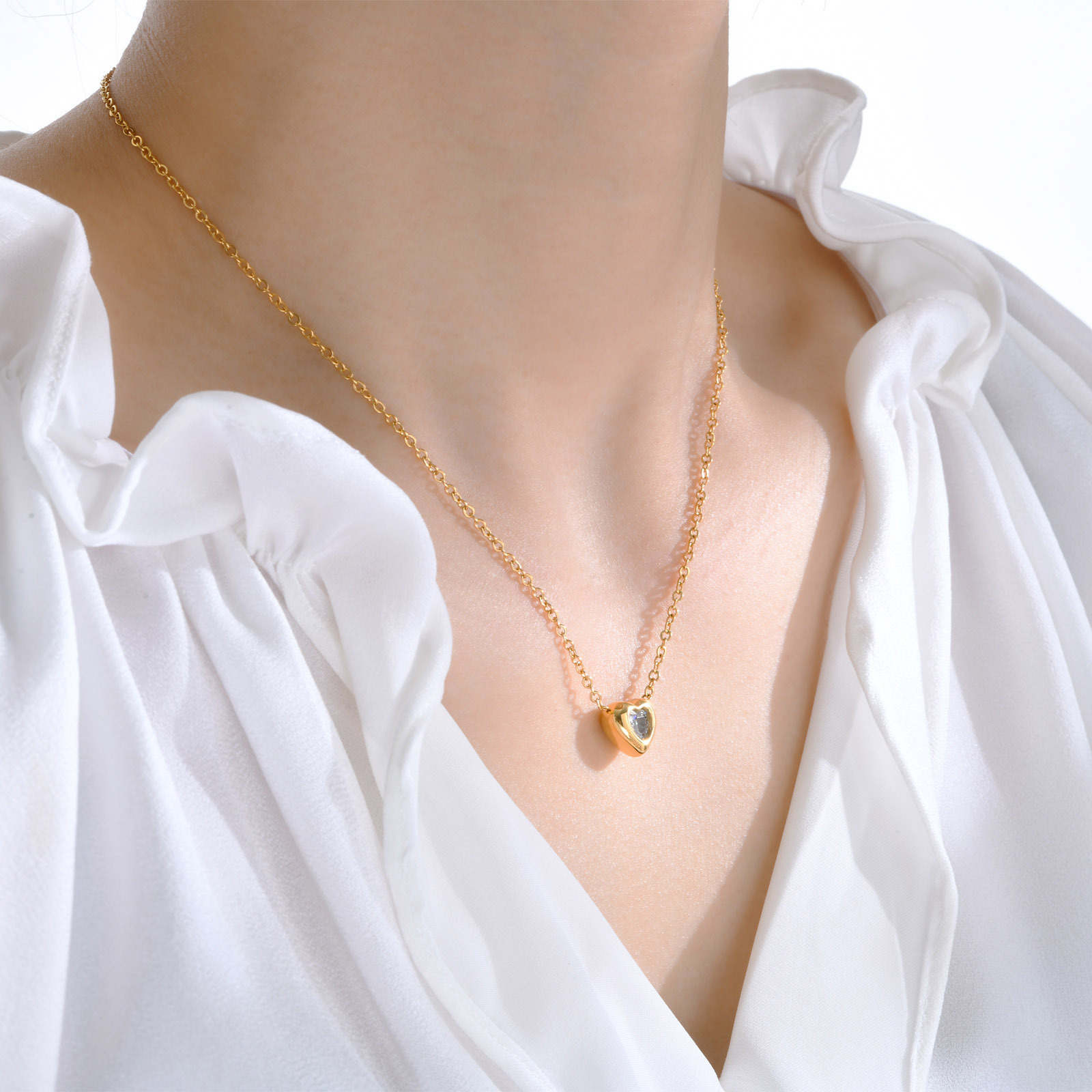 201 Stainless Steel Chain Material Wholesale Jewelry Simple Style Classic Style Heart Shape 201 Stainless Steel Zircon 18K Gold Plated Plating Inlay Pendant Necklace