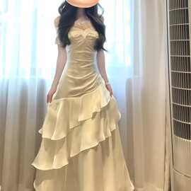 法式感度假风一字肩轻奢连衣裙女荷叶边层叠生日宴会仙女长裙