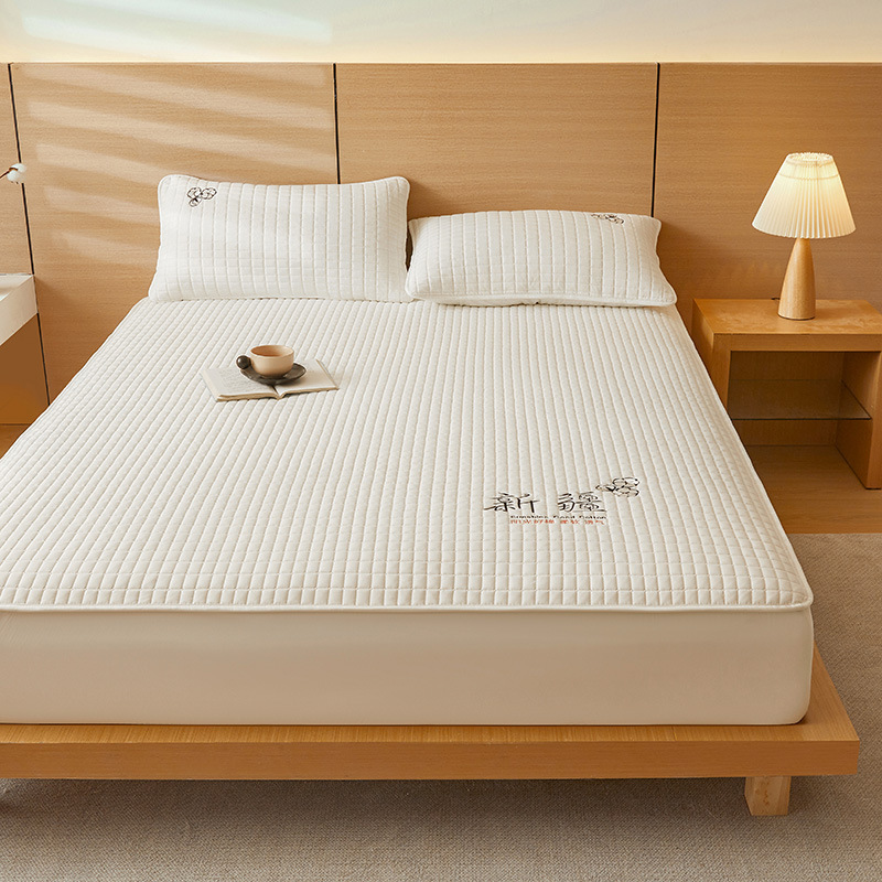 Xinjiang Cotton Fitted Sheet Three-Piece Set, Suitable for All Seasons, Quilted Mattress Protector, Thickened Dustproof Full-Cover Bed Cover