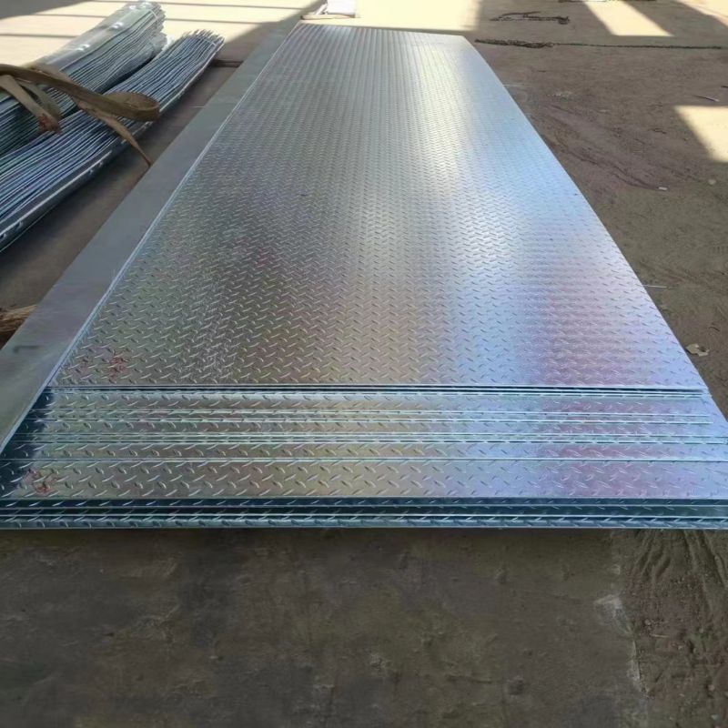 济南镀锌花纹板折弯 楼梯汽车菱形压花热轧钢板踏步铺路板