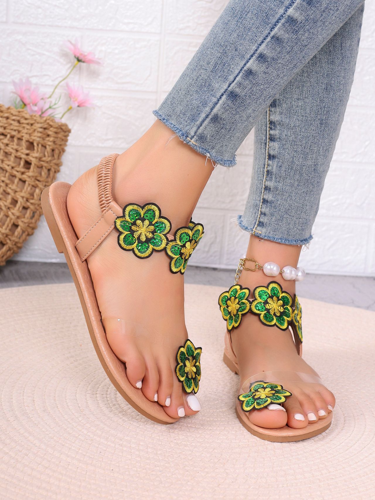 Women's Roman Style Floral Round Toe Thong Sandals display picture 4
