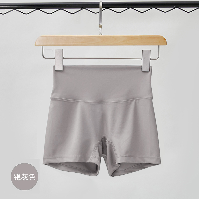 серебристо-серый