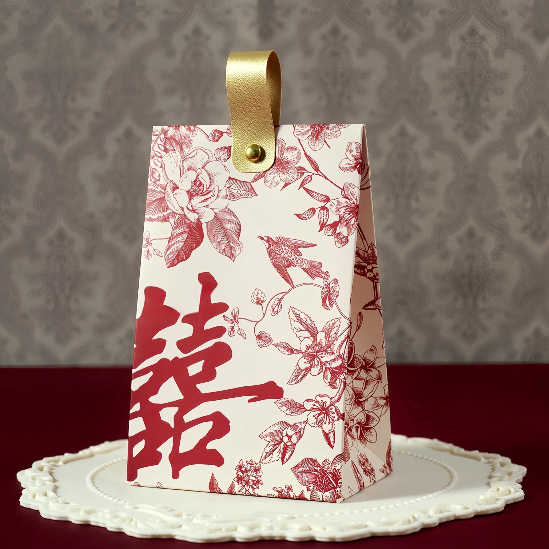 Magpie with branches [burgundy]