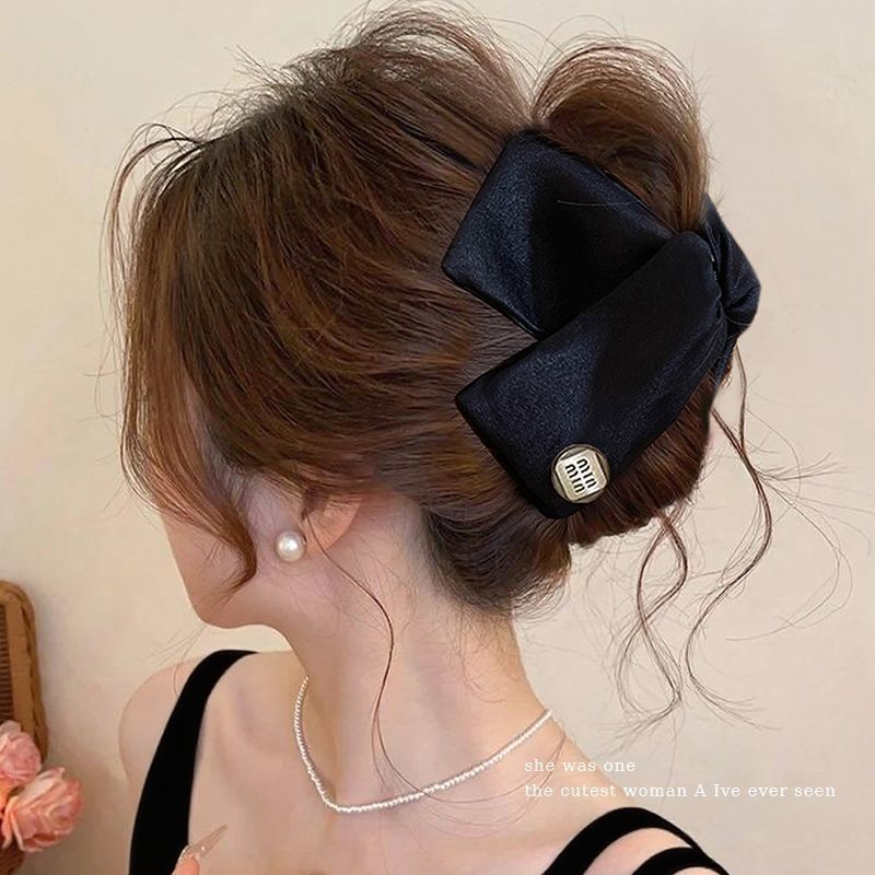 Elegante retrógrado leopardo triángulo clip de agarre mujer 2025 nuevo clip de cabello de cabeza de tiburón clip de cabello adornamiento para el cabello