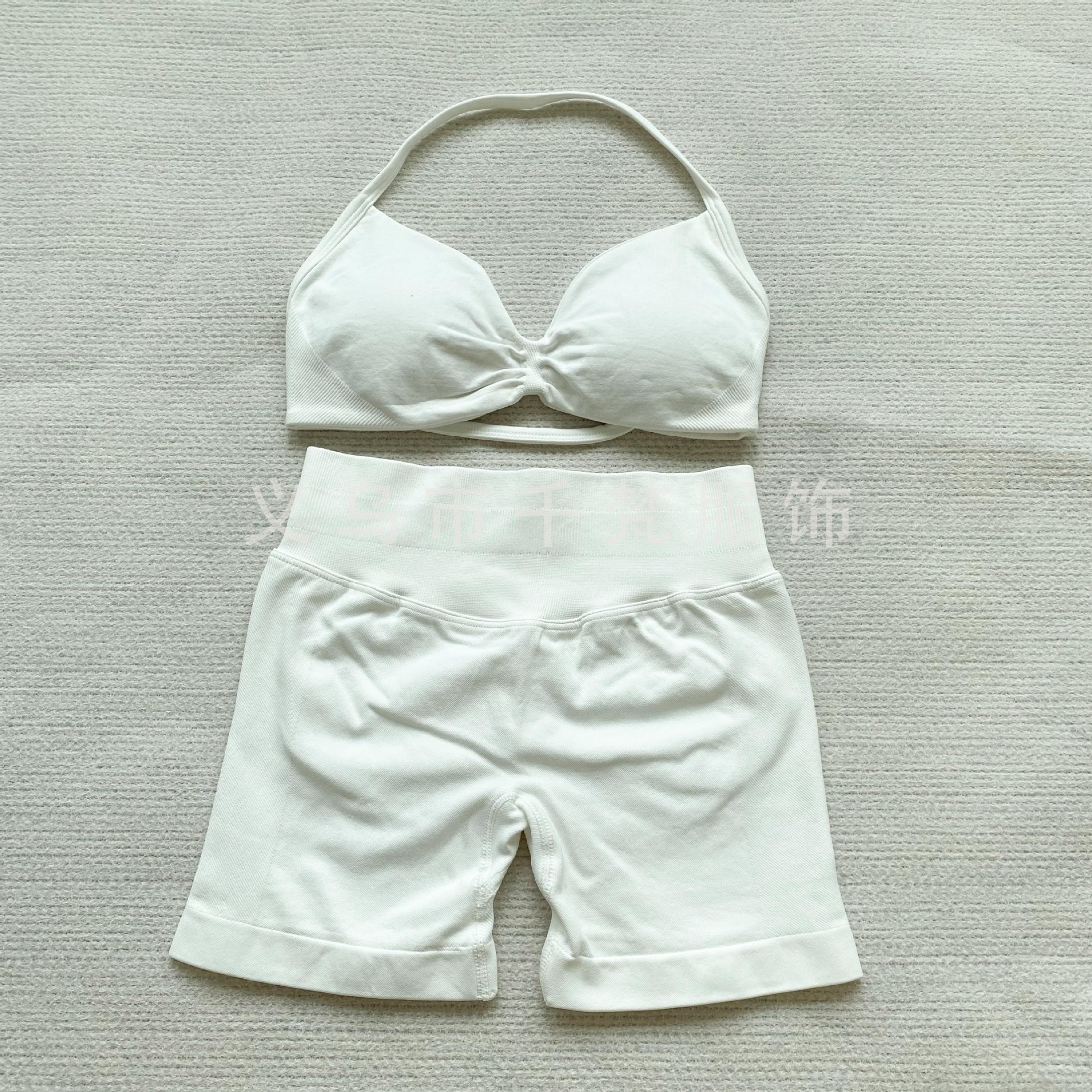 DFYNE AliExpress 同じスポーツスーツホルターネックブラジャースポーツタイトヨガショーツフィットネススーツ