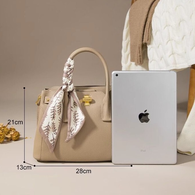 Women's Bag 2025 New Model Handbag with a High-End Feel, Elegant Platinum Bag, Mother's Day Gift for Mom, Large Bag, Light Luxury