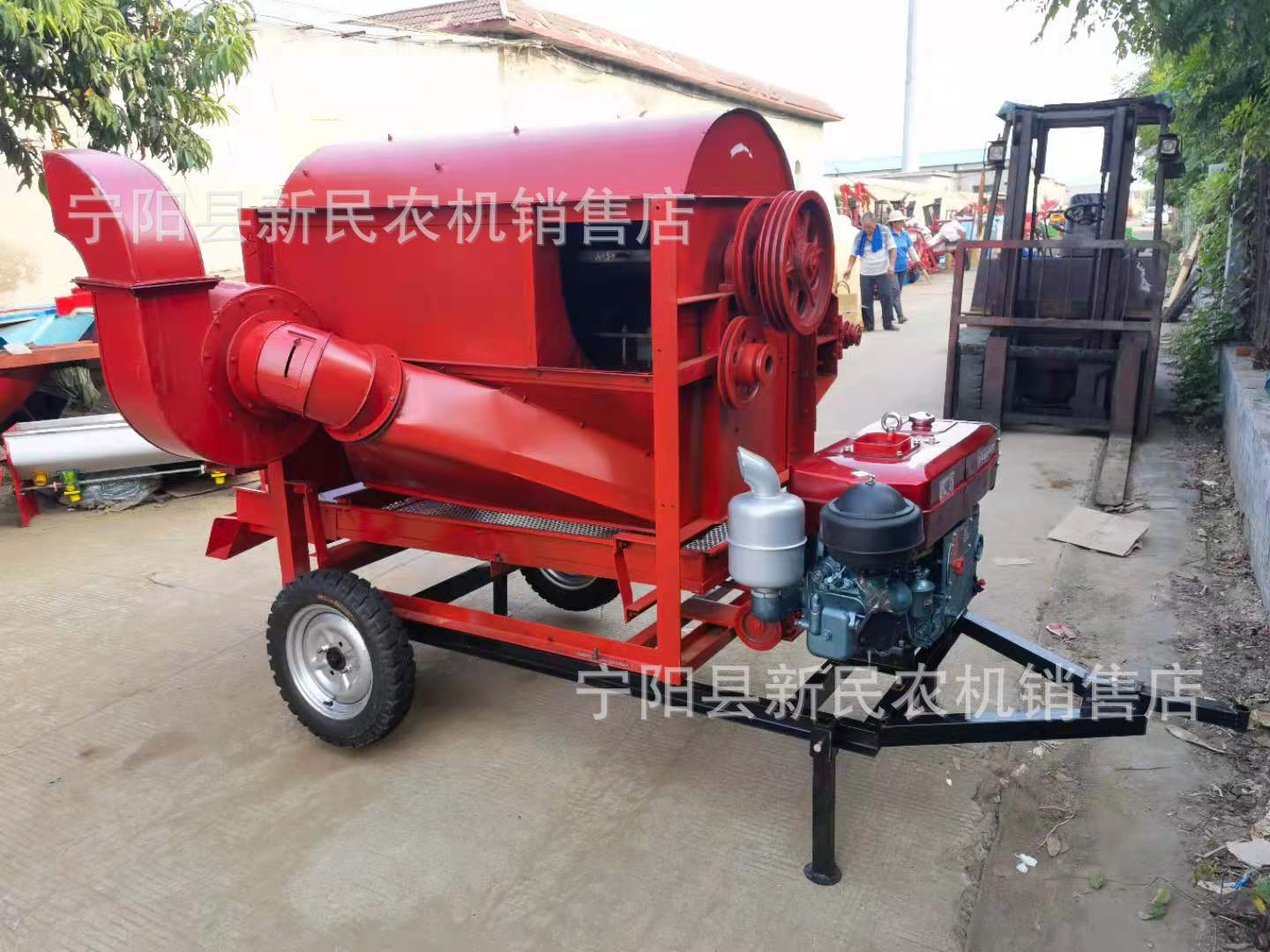 江苏盐城地区用水稻余子脱粒机打水稻余子的机器麦余子用脱粒机