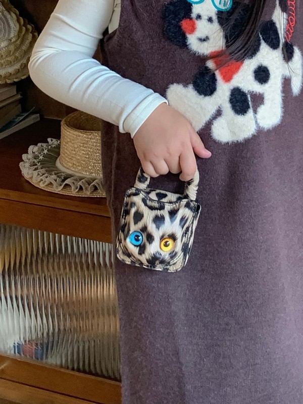 2026 bolsas de niños transfronterizas nuevas moda niños divertidos lindos bolsas de mano de gato tridimensionales padres e hijos mini bolsas de lápiz labial
