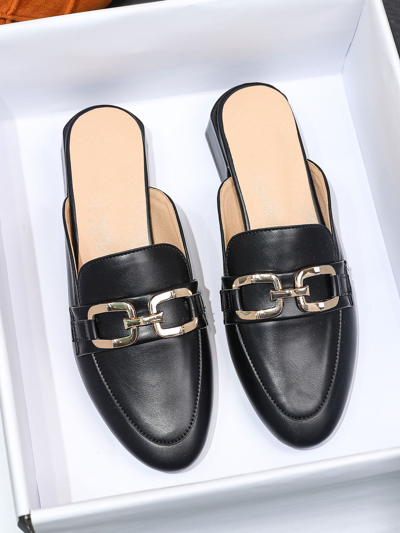 Spot One Pedal Baotou Einzelschuhe All Match Chunky Heel Lazy Soft Leather Half Slipper Frühling und Sommer New Bottom_voghion.com