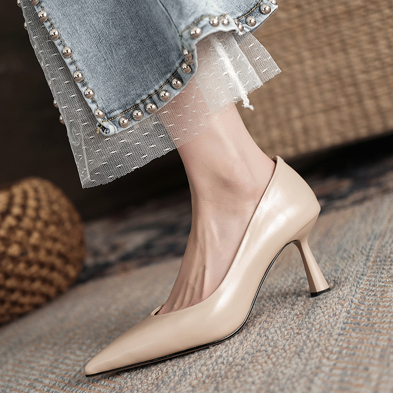 Elegant professional high heels nude pointed-toe