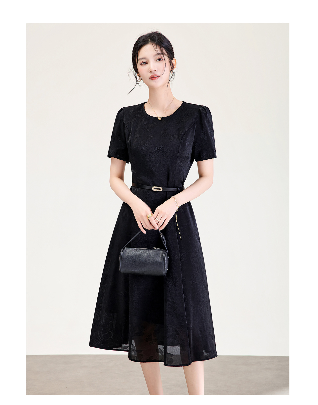 Đầm maxi nữ thắt eo họa tiết bướm jacquard kiểu Pháp — màu be chi tiết 16