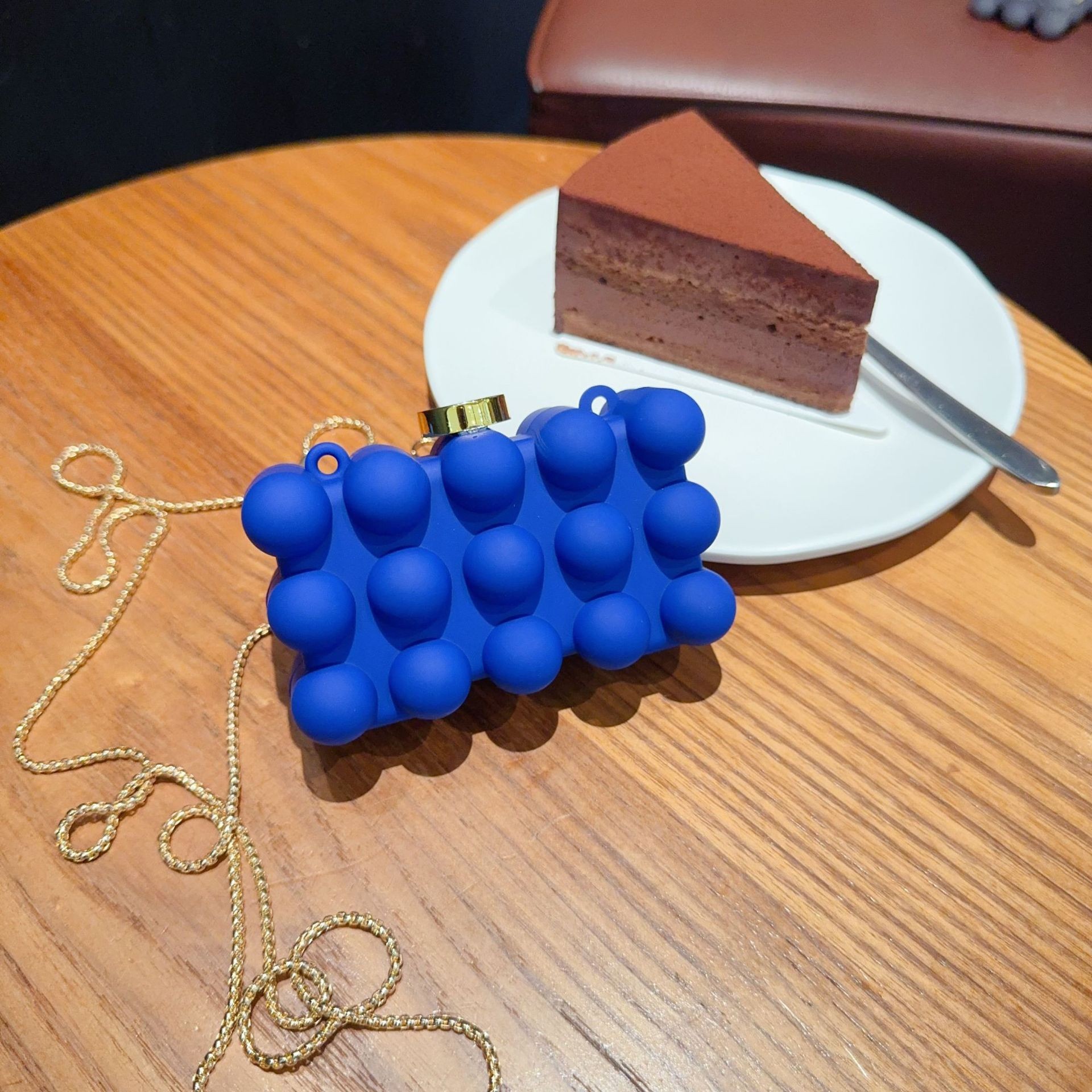 Nuevo paquete de cena acrílico transfronterizo europeo y americano bolsas de huevos creativas de un solo hombro de diseño de moda mini bolsas de cena