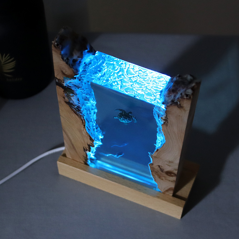 Ocean Cave Diver Home Desktop Ornament Lamp Holder Solid Wood Resin Night Light Gift Decoration Creative Lighting