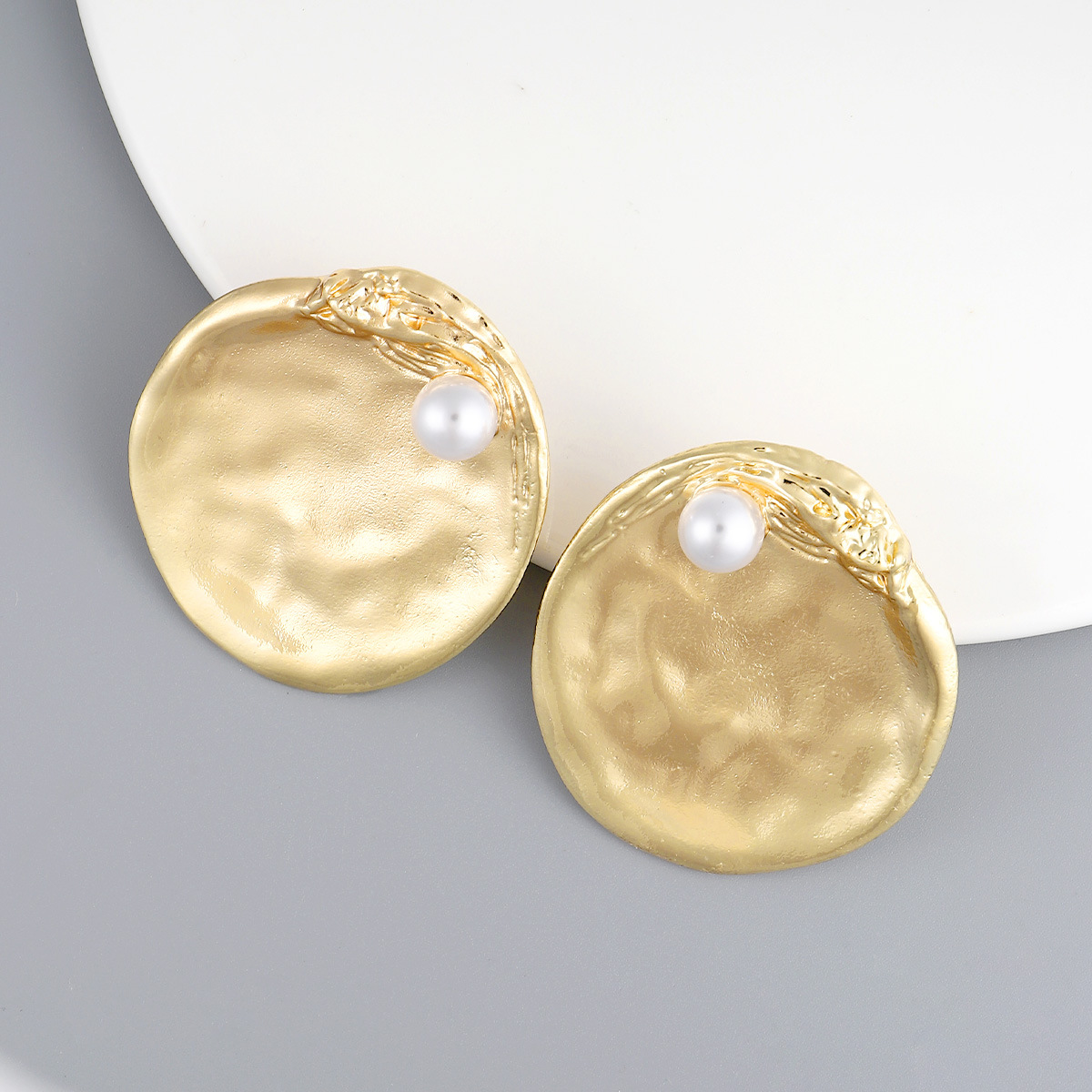 1 Pair Fashion Geometric Alloy Plating Artificial Pearls Womenu0027S Ear Studs