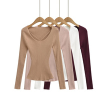 U领长袖打底针织衫女2026春秋新款美式辣妹纯色显瘦修身套头毛衣