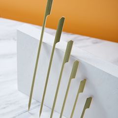 Green leather iron cannon skewers square pole disposable Oden skewers spicy hot skewers fragrant Bobo chicken bamboo skewers barbecue skewers