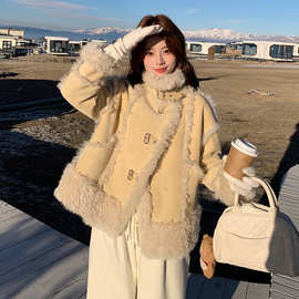 浅黄色气质设计感仿皮毛一体拼接外套女2025冬新款韩系风加厚棉服