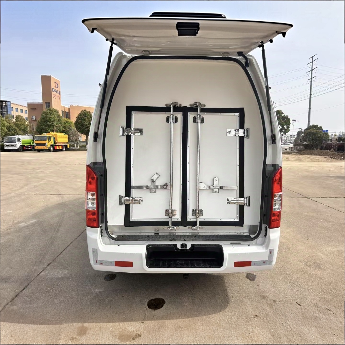 福田G7面包式冷藏车 保温车 雪糕冰淇淋冷冻运输冷链车