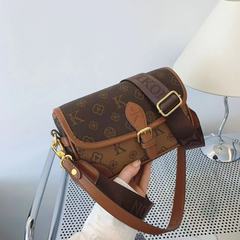 新型ファッション老花女カバンシリーズ大容量トートバッグ郵便便カバンサドルバッグ片肩斜め掛けカバン