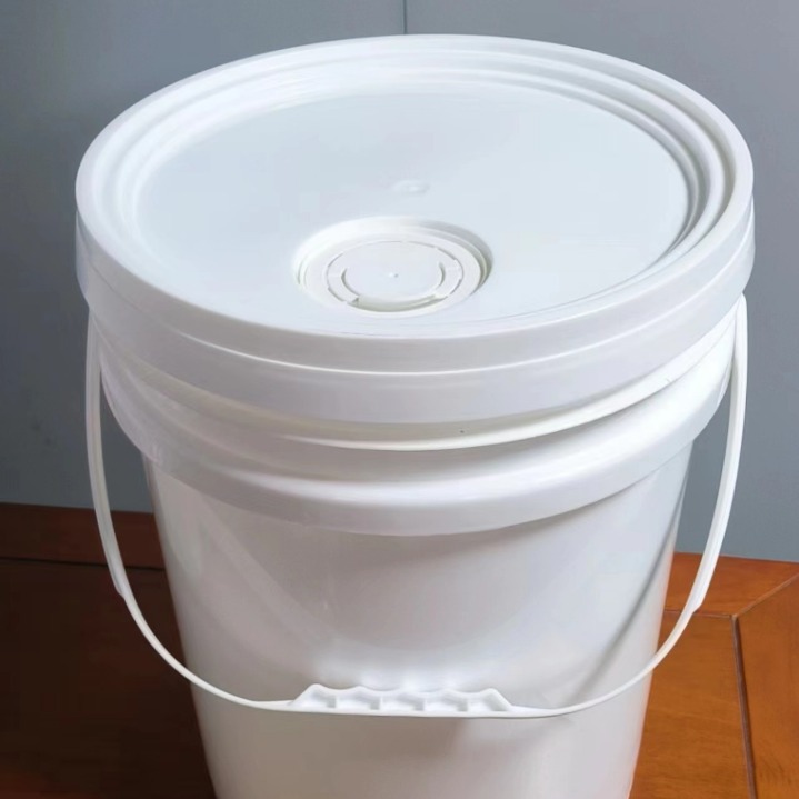 20L塑料桶带油咀盖20升油漆桶水墨桶