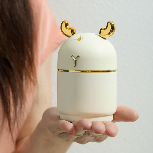 Cartoon deer toothpick holder household push-type automatic pop-up toothpick box creative high-end cute toothpick jar for living room
