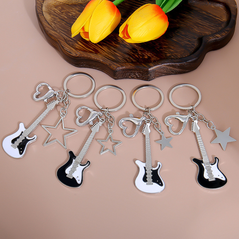 Cross-border Creative Music Guitar Keychain Backpack Metal Musical Instruments Electronic Guitar Five-pointed Star Key Pendant Pendant Cross-border Creative Music Guitar Keychain Backpack Metal Musical Instruments Electronic Guitar Five-pointed Star Key Pendant Pendant