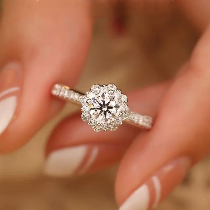 S925 Silver Moissanite Ring Female Girl's Blossoms Set Design 1 karat Four Claw Closed Finger Ring Proposal Ring