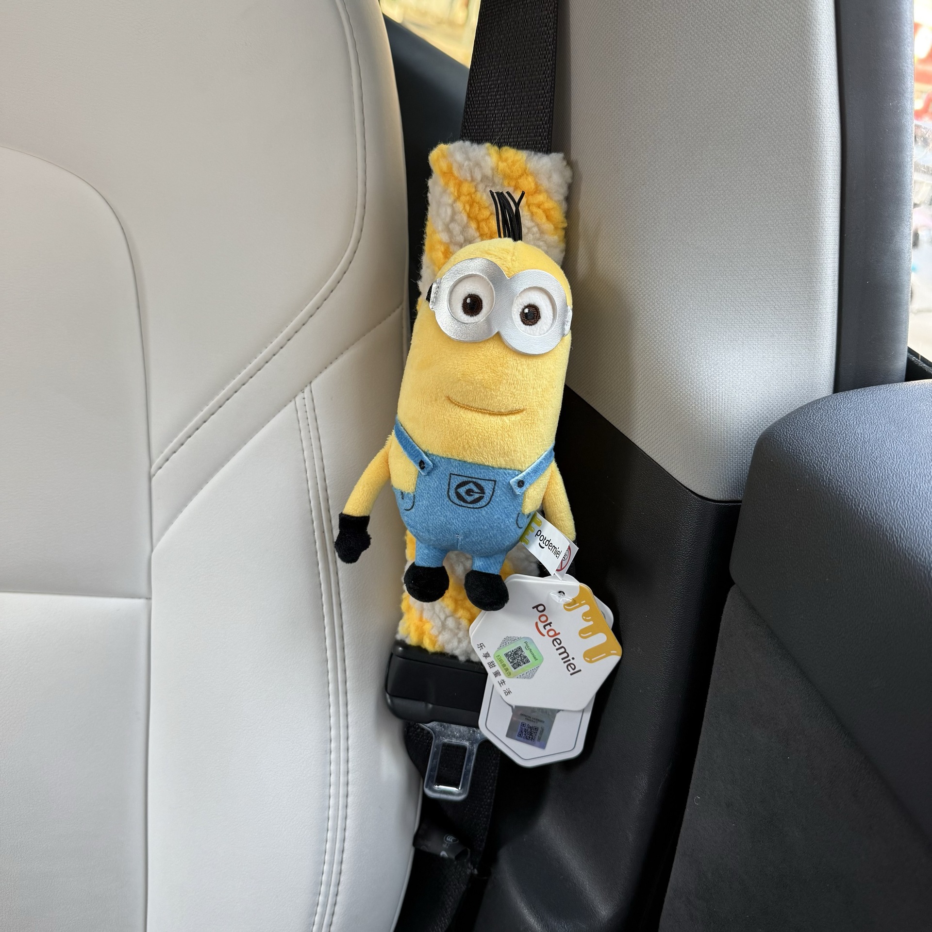 Authentic Minion Tim Bear Car Seat Belt Shoulder Cover Cute Car Decoration Car Couple Decoration