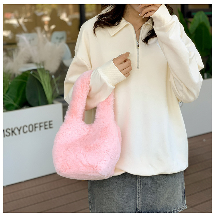 New handbag for women in 2024 with a high-end feel, solid color plush bag, fashionable and versatile handbag, cute_voghion.com