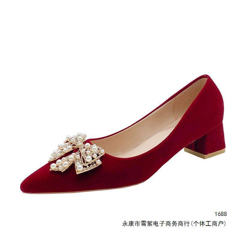 Xiuhe wedding dress dual-use shoes, women's 2026 new model, pointed toe, flat sole, chunky heel, red bridal shoes for pregnant women Xiuhe wedding dress dual-use shoes, women's 2026 new model, pointed toe, flat sole, chunky heel, red bridal shoes for pregnant women