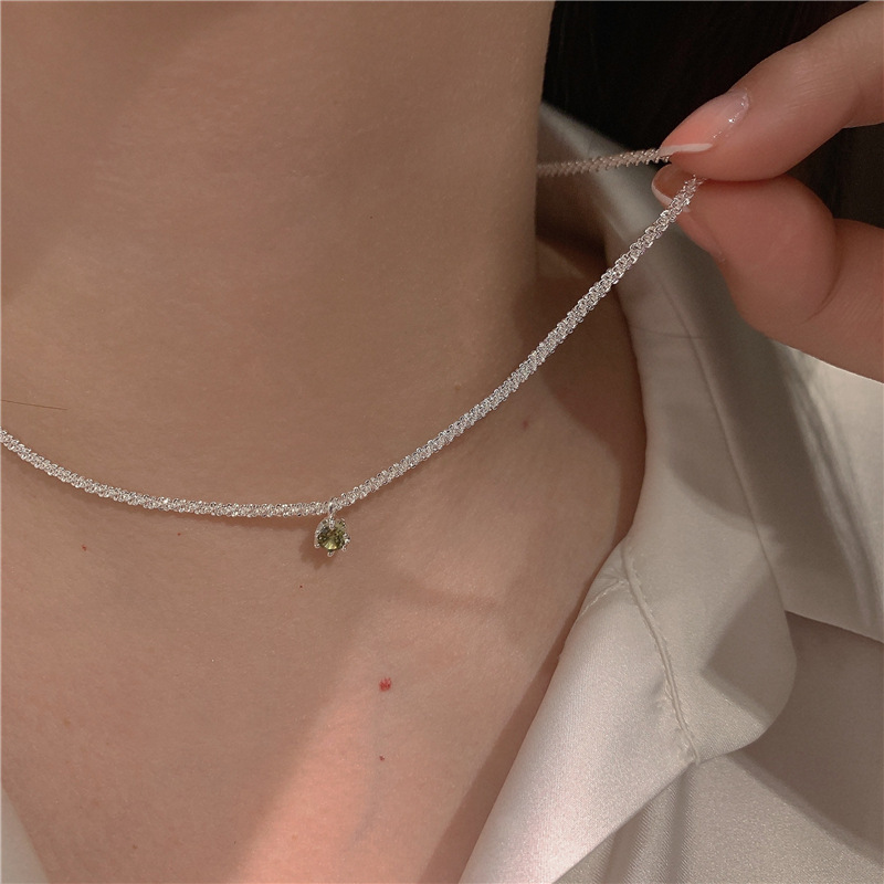 満天の星の緑のジルコンの鎖の波がきらきらと輝くネックレスの女性insの冷たい風のファッションの小さい大衆の高級感の鎖骨のチェーン|undefined
